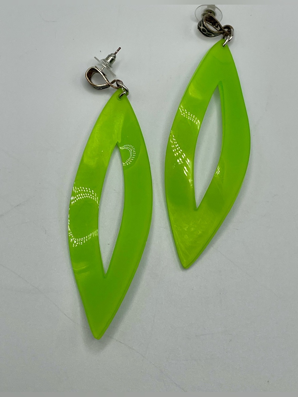 Bright Lime Green Statement Drop Earrings - Women Jewelry- mod - Picture 2 of 5